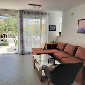  Apartment Mato